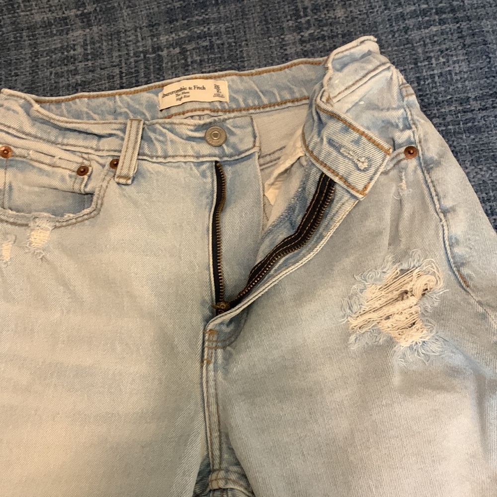 Abercrombie and Fitch The Mom High Rise Denim Jeans